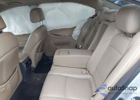 2009 Hyundai Genesis 4.6 z USA, uszkodzony, nr VIN KMHGC46F49U037935